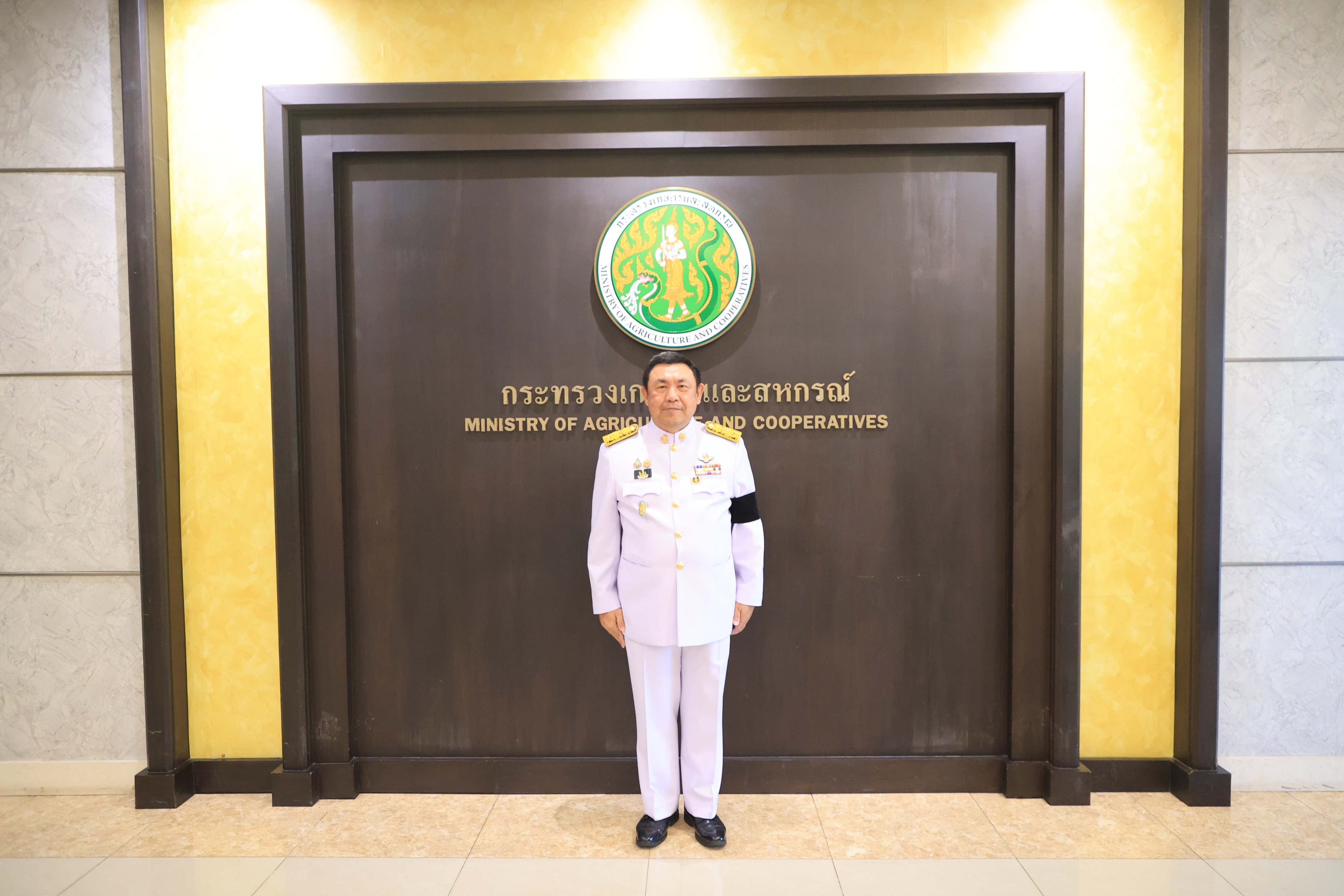 title - เลขาธิการ ส.ป.ก. ลงนามถวายพระพร สมเด็จพระนางเจ้าฯ พระบรมราชินี เนื่องในโอกาสวันเฉลิมพระชนมพรรษา 48 พรรษา 3 มิถุนายน 2569  ณ ศาลาสหทัยสมาคม พระบรมมหาราชวัง